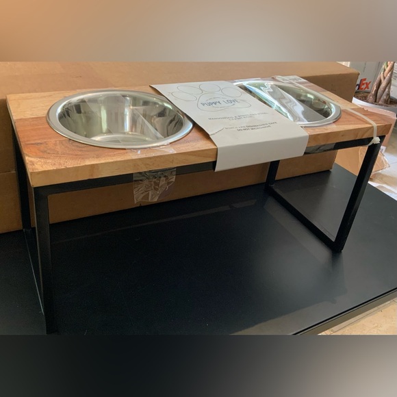 Elevated Pet Bowl - Picture 3 of 3